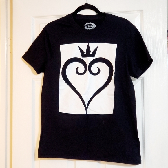 Disney Tops - DISNEY Kingdom Hearts black graphic short sleeve top sz.Med